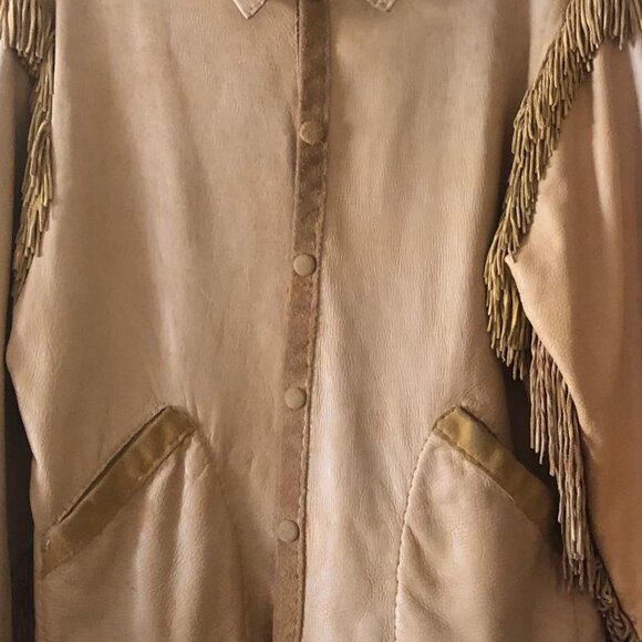Rugged Hand-Sewn Ladies Fringed Buckskin Jacket - Picture 3 of 4